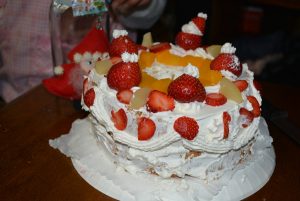 ボナペティ 久留米 フードドライブ　クリスマスケーキ