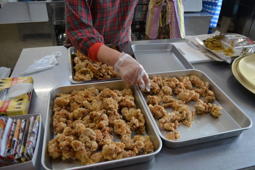 ボナペティ 久留米 フードドライブ　こども食堂　からあげ